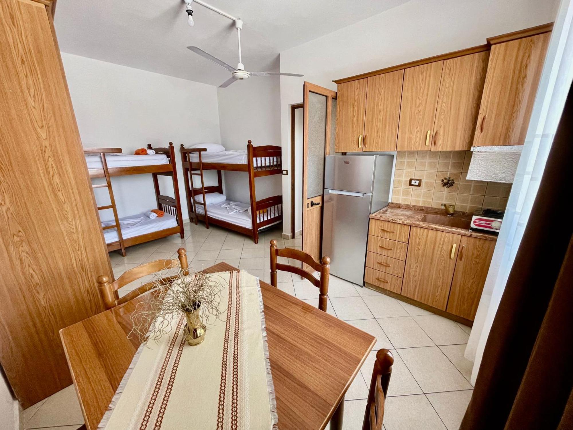 Xhou'S Home Shkodër Eksteriør billede